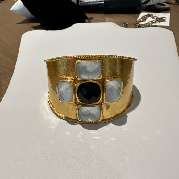 Julie Vos Bracelet - Picture 3 of 5